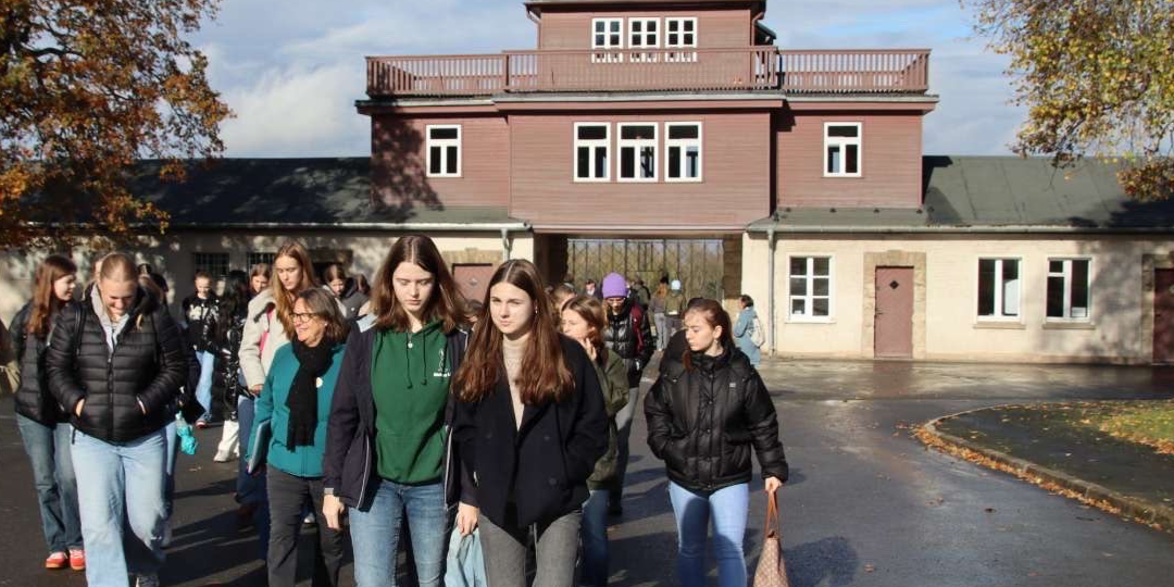 Buchenwald 24 Titelbild HP