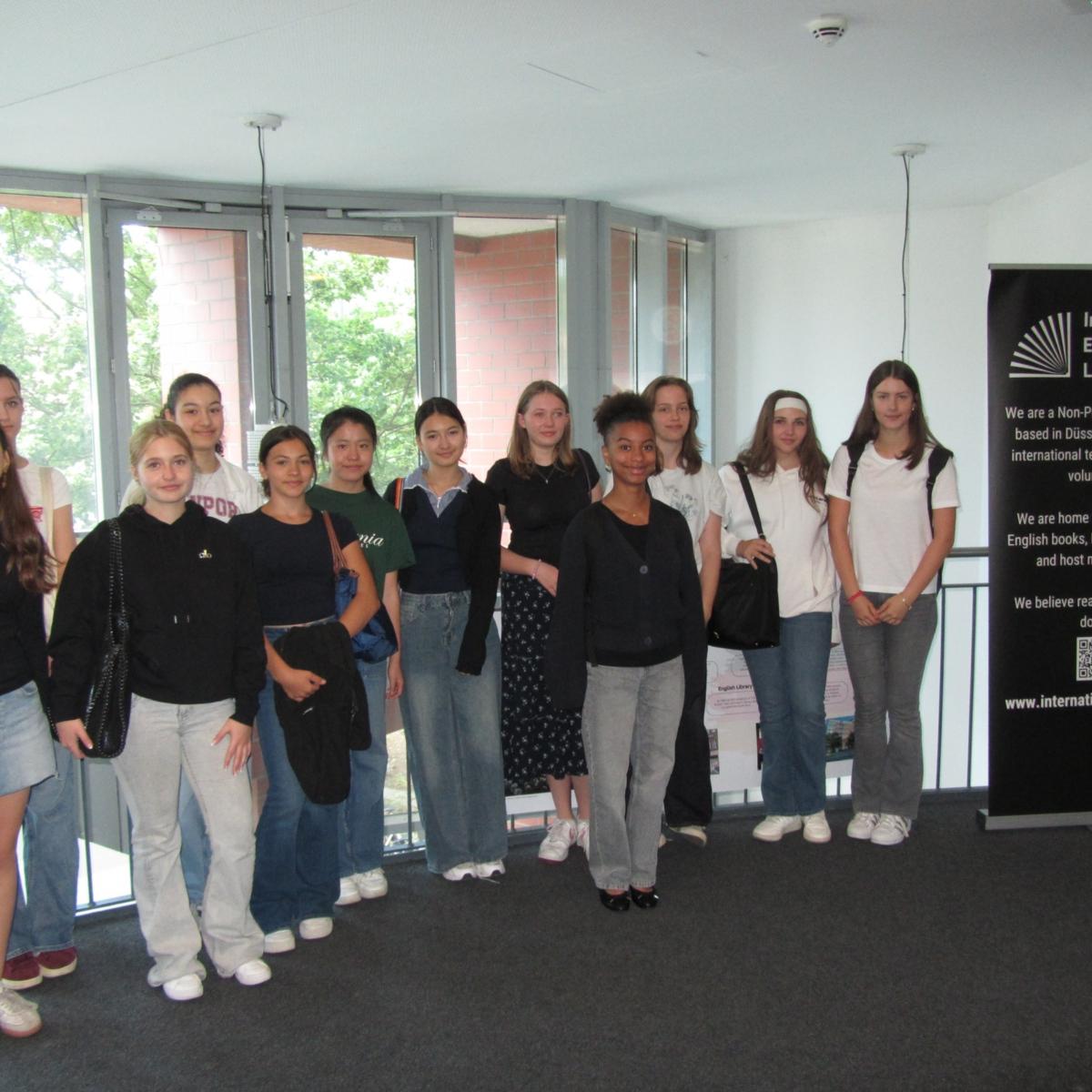 A Visit to the International English Library in Düsseldorf