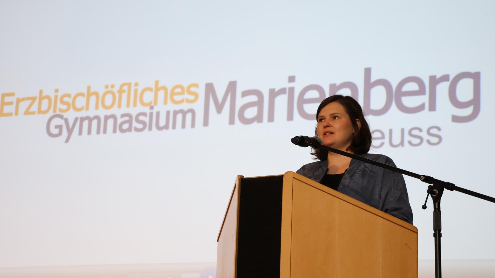 2025-09-30 Podium mit Sara Nanni - Marienberg Neuss_05