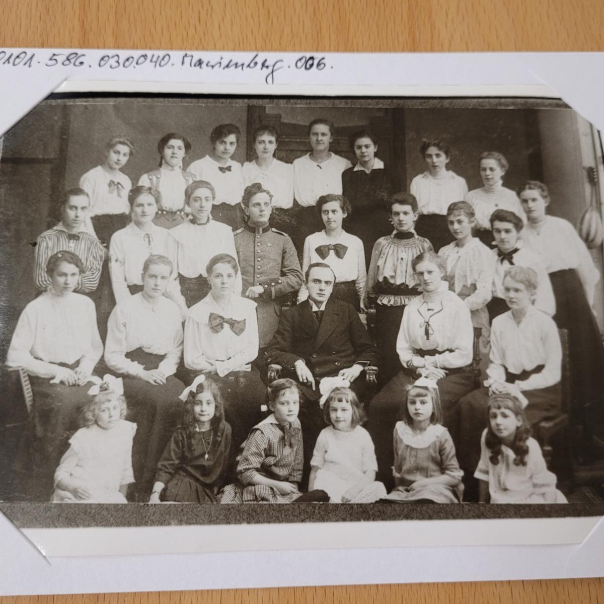 E/Ge bilingual im Stadtarchiv