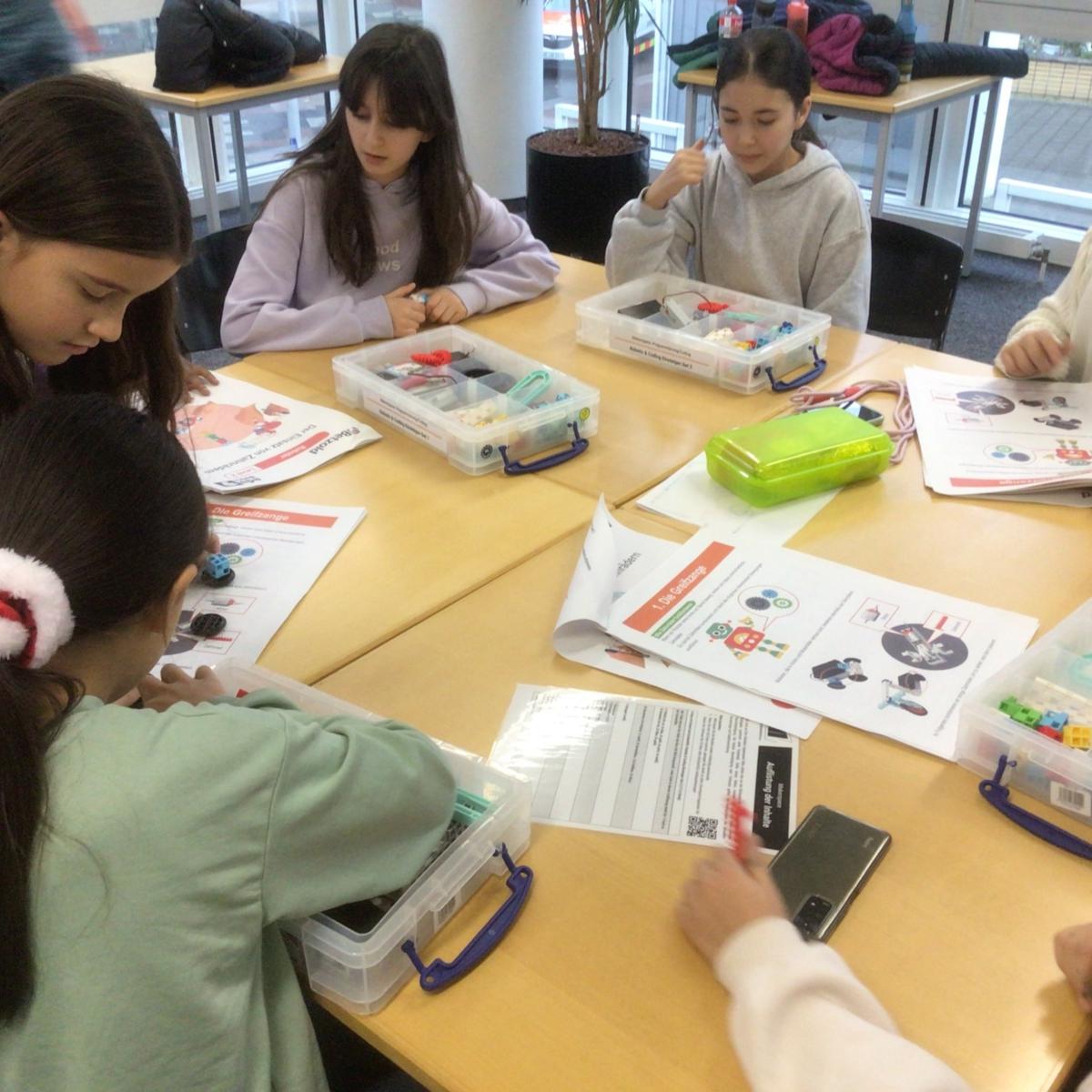 Makerspace in der Stadtbibliothek erkundet